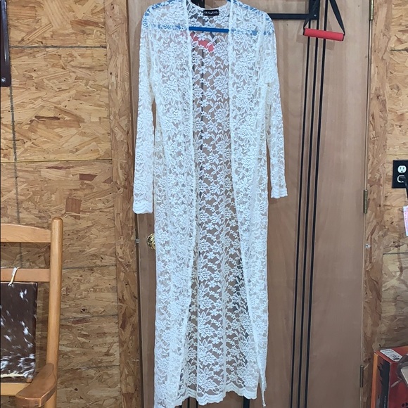 The Langford Line Jackets & Blazers - The Langford Line Cream Lace Kimono One Size